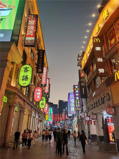 专业水磨按摩为您提供全面的舒适体验